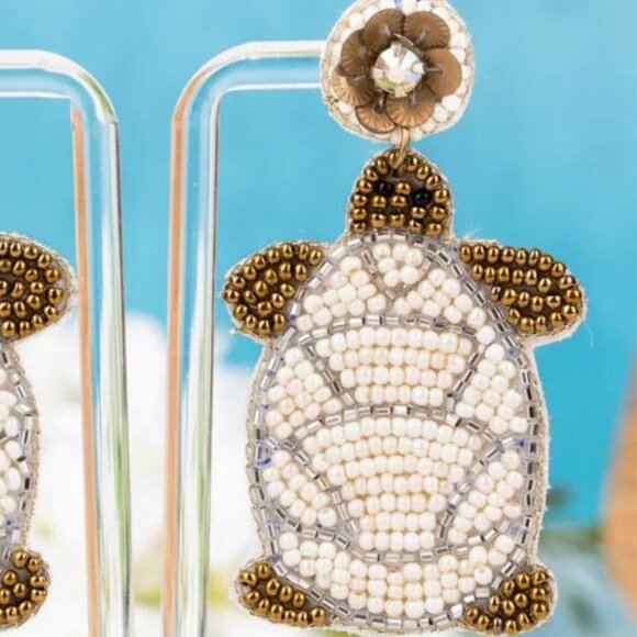 Turtle Shape Seed Bead Earrings NWT - Picture 2 of 2